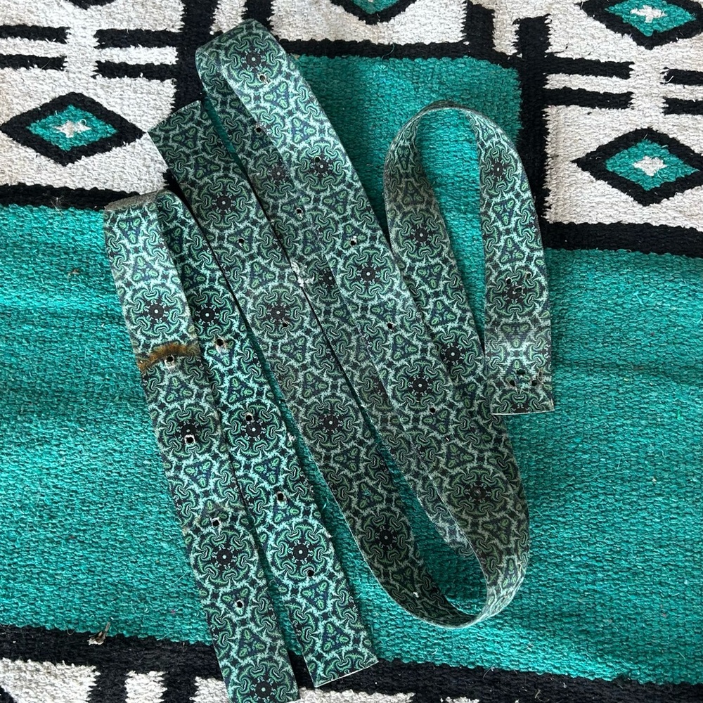 Teal Pattern Cinch Strap